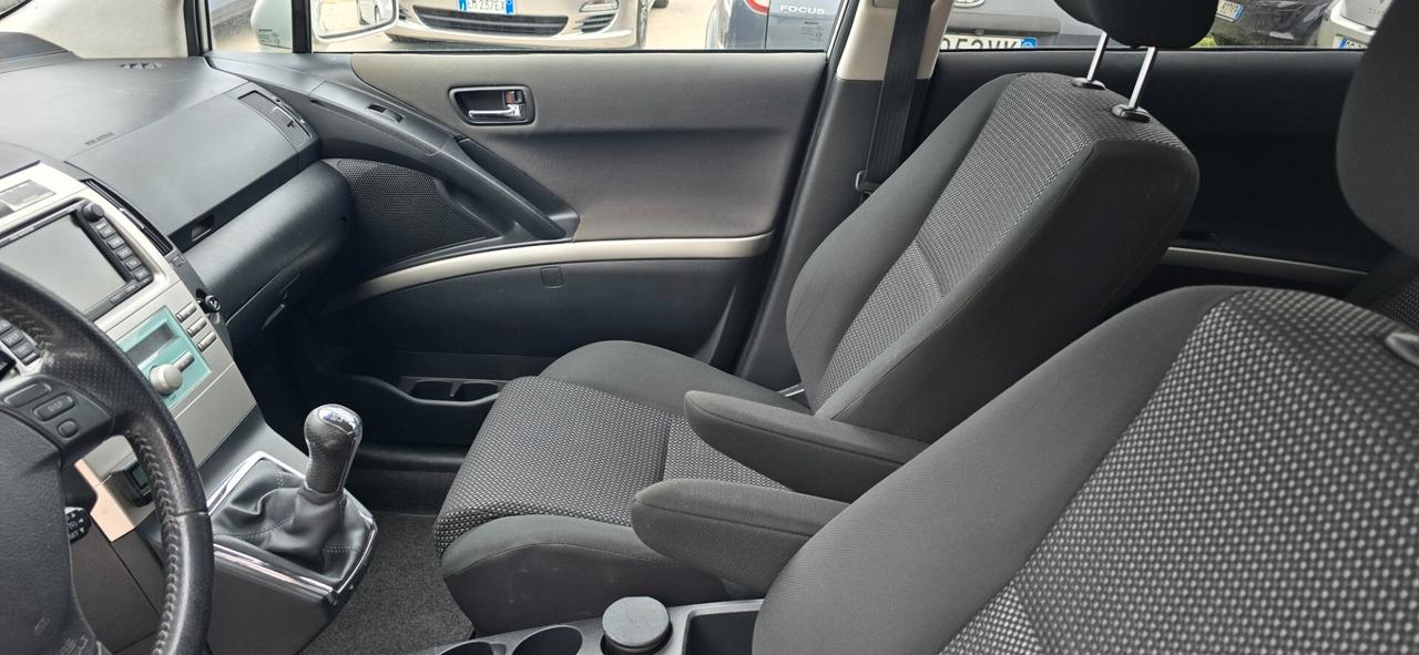 Toyota Corolla Verso 2.2 16V D-4D Sol