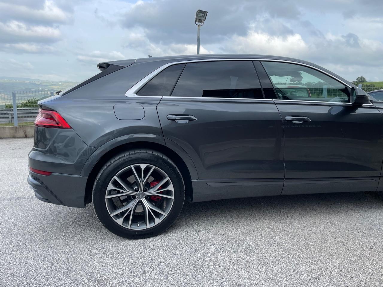 Audi Q8 50 TDI 286 CV quattro tiptronic Sport
