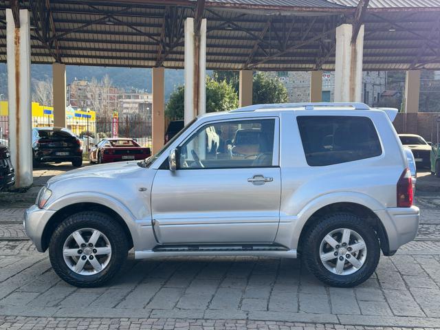 MITSUBISHI Pajero 3.2 16V DI-D 3p. aut. Intense