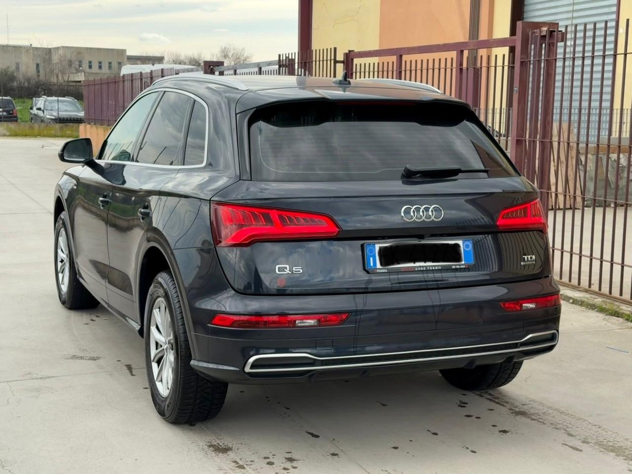 Audi Q5 2.0 TDI 190 CV S tronic Business
