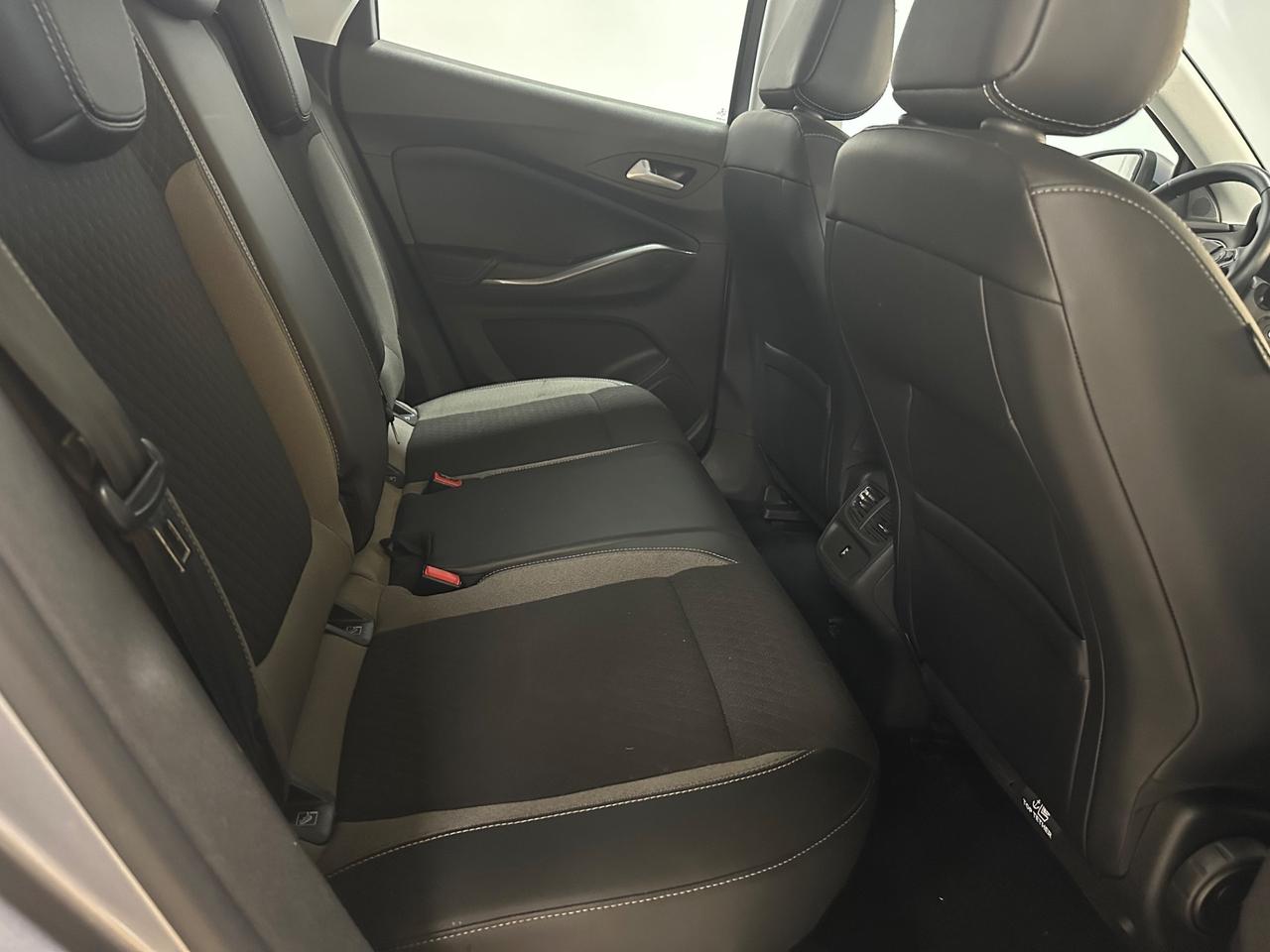 Opel Grandland X 1.5 diesel Ecotec Start&Stop aut. Business Ed.