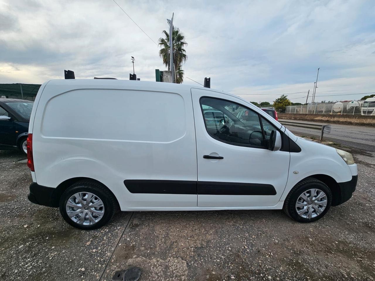 Peugeot Partner 1.6 HDi 90CV L1 2 posti Furgone