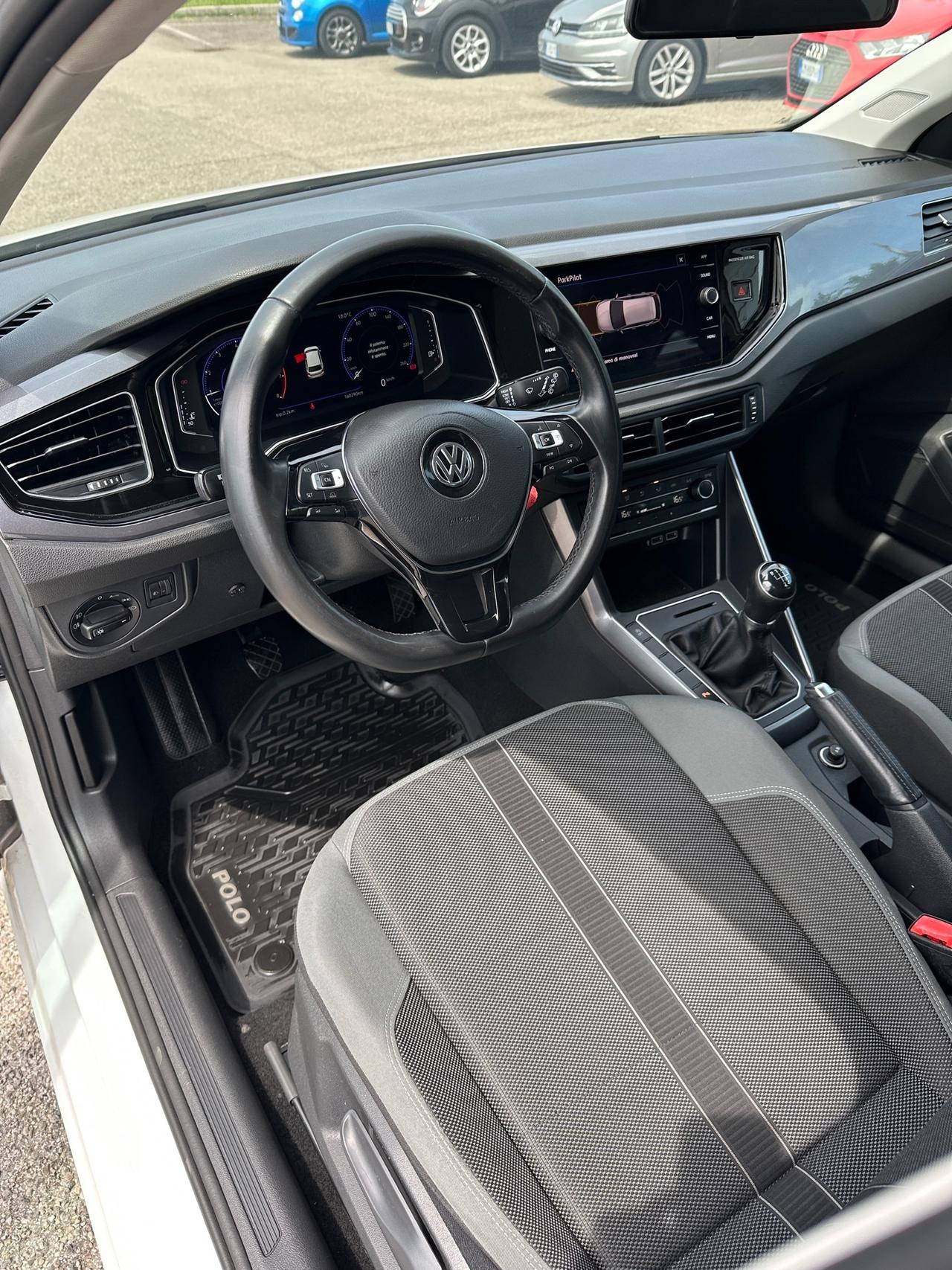 Volkswagen Polo 1.0 TSI Highline R-Line - 2019