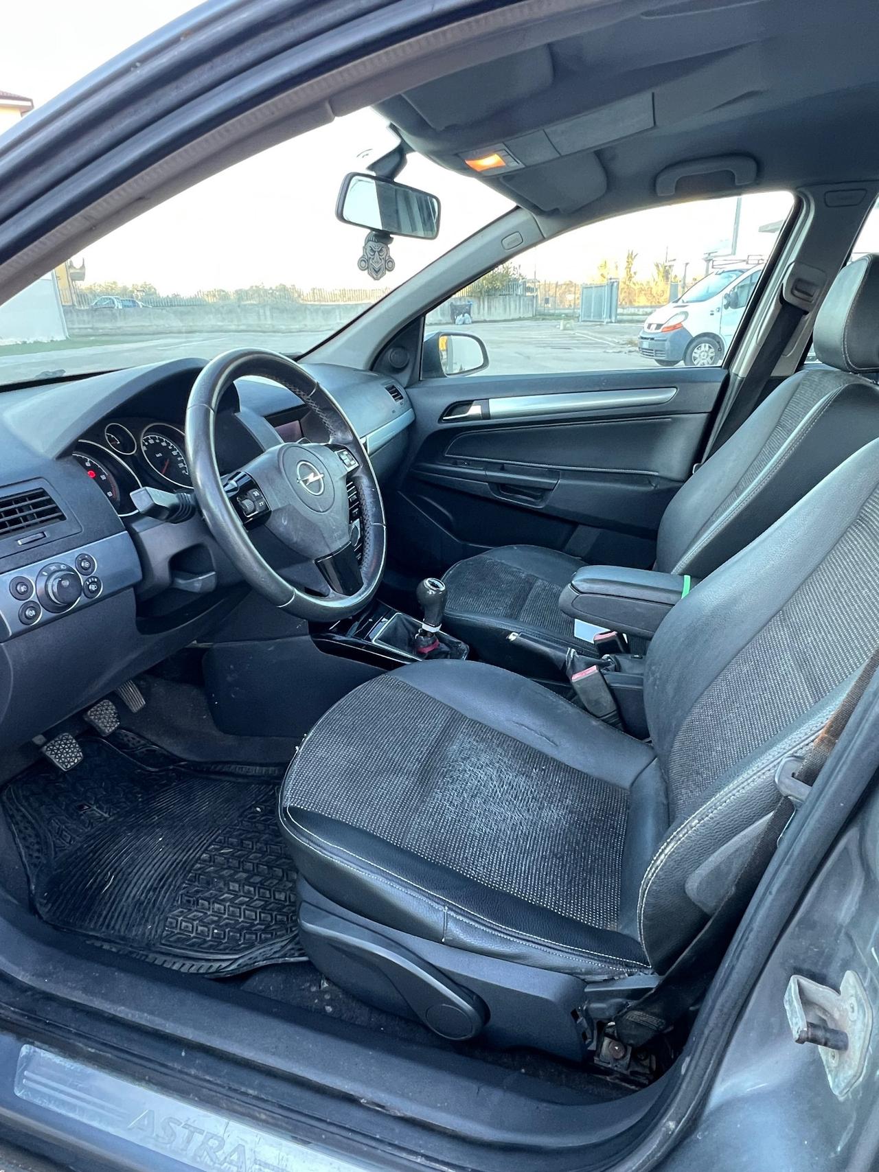 Opel Astra 1.7 CDTI 101CV 5 porte Enjoy