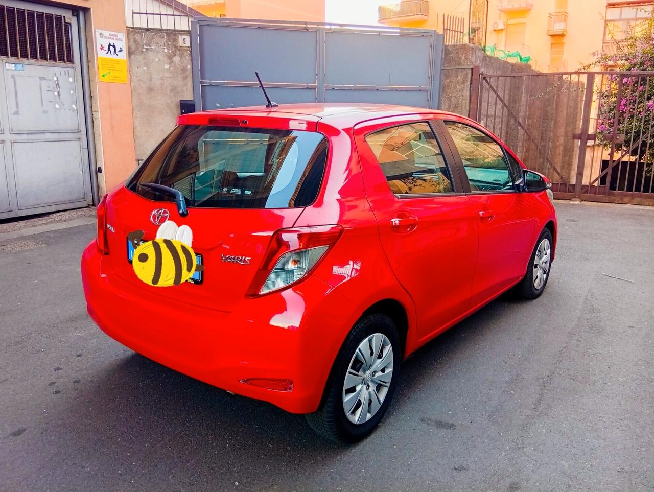 Toyota Yaris 1.0 5 porte Lounge