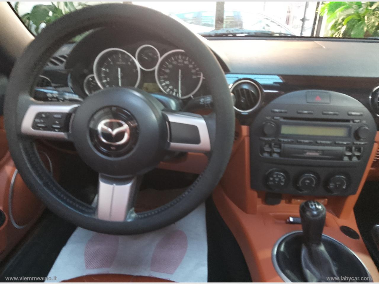 MAZDA MX-5 Roadster 1.8L Fire