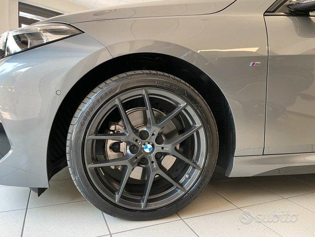 BMW 218d M-Sport 2.0 150cv Total Black 2022