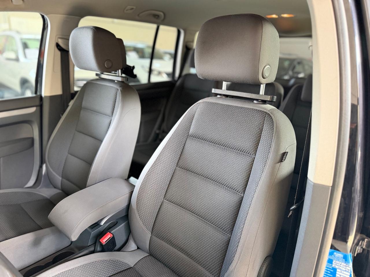 Volkswagen Touran 1.6 TDI DSG Comfortline 7 POSTI NEOPATENTATI