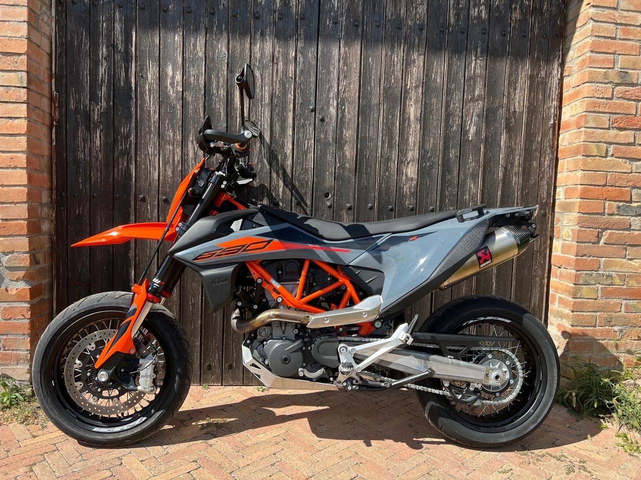 Ktm 690 SMC KTM SMC