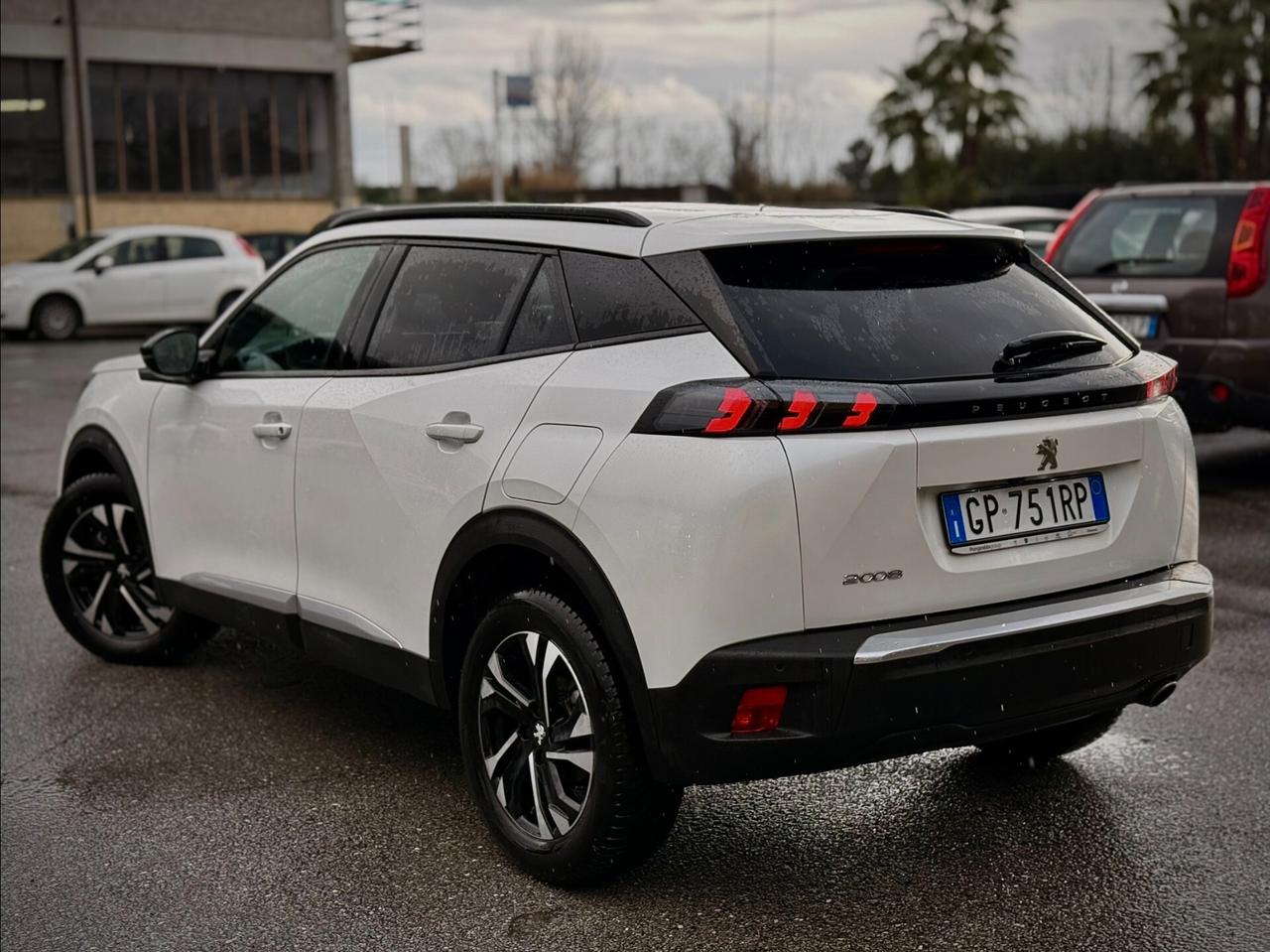 Peugeot 2008 BlueHDi 130 S&S EAT8 GT