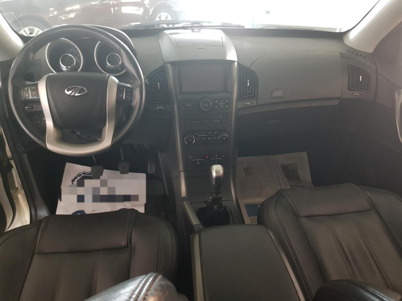 Mahindra XUV500 2.2 16V AWD W8 7 Posti