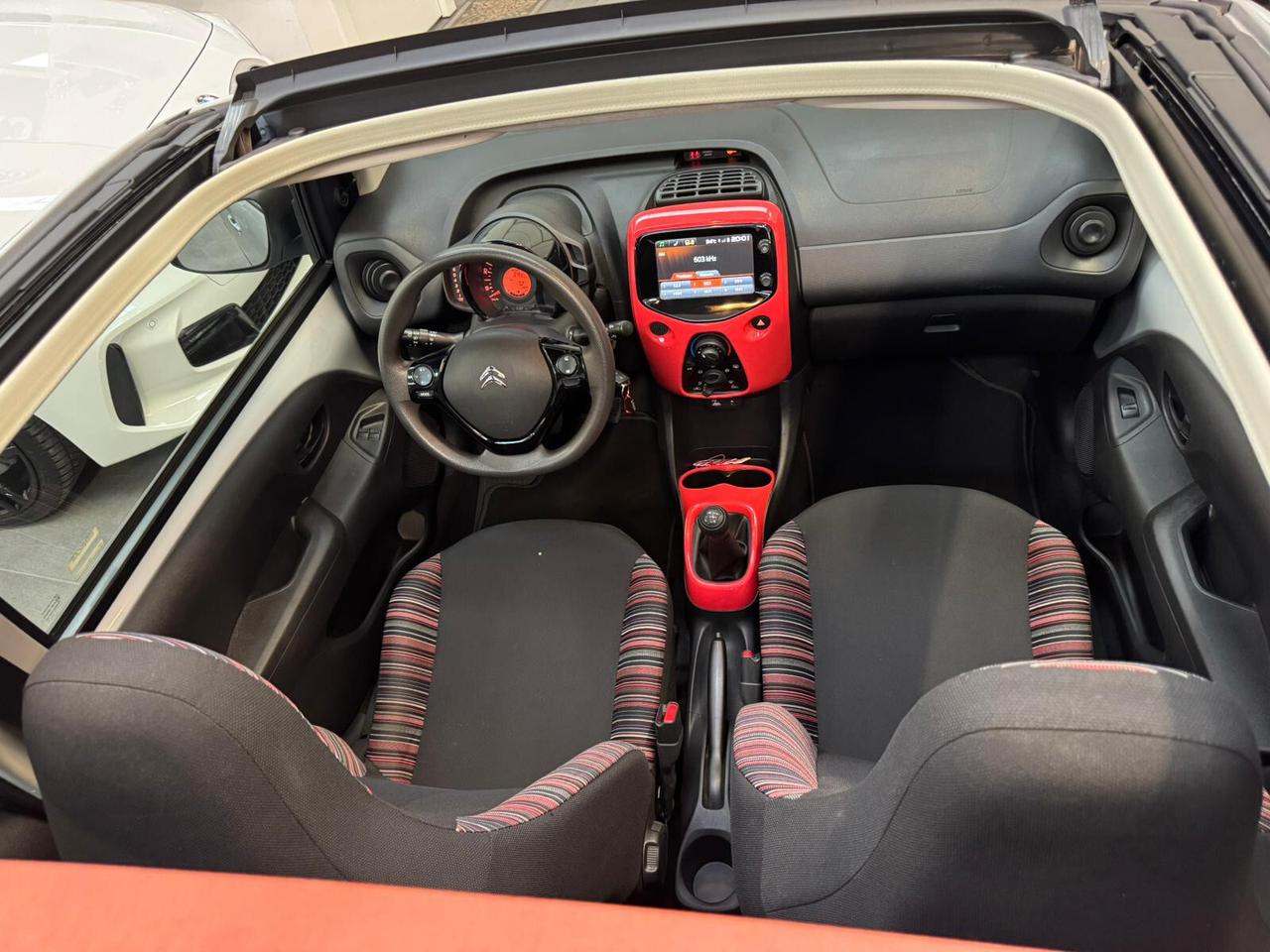 Citroen C1 VTi 68 5 porte Shine Cabrio