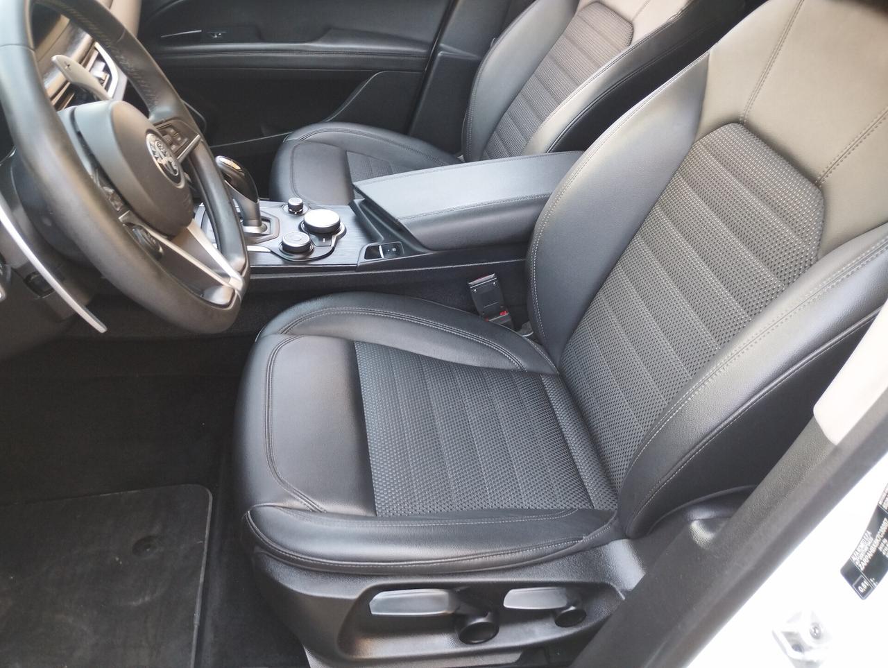 Alfa Romeo Stelvio 2.2 Turbodiesel 210 CV AT8 Q4 Business