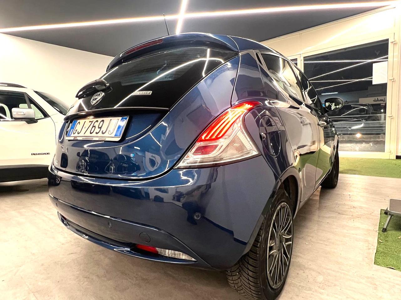 Lancia Ypsilon 1.0 hybrid*NO VICOLI FINANZ*CRONOL TAGL* *AZIENDALE*UNIPRO*CAR Play-ANDROID1.0 hybrid Gold*NO VICOLI FINANZ*CRONOL TAGL*UNIPR