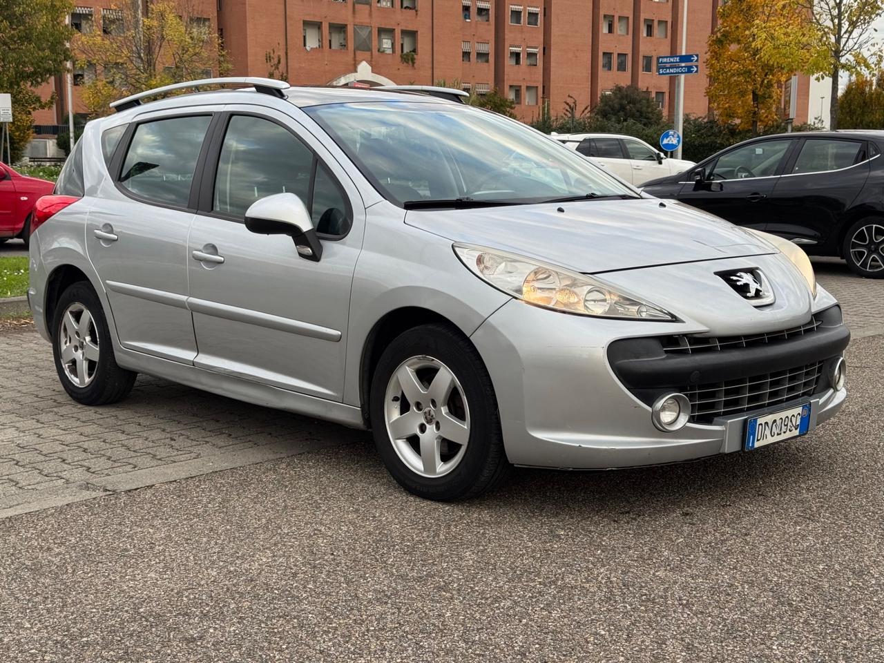 Peugeot 207 1.4 VTi 95CV SW XS Ciel 2008 Full optional