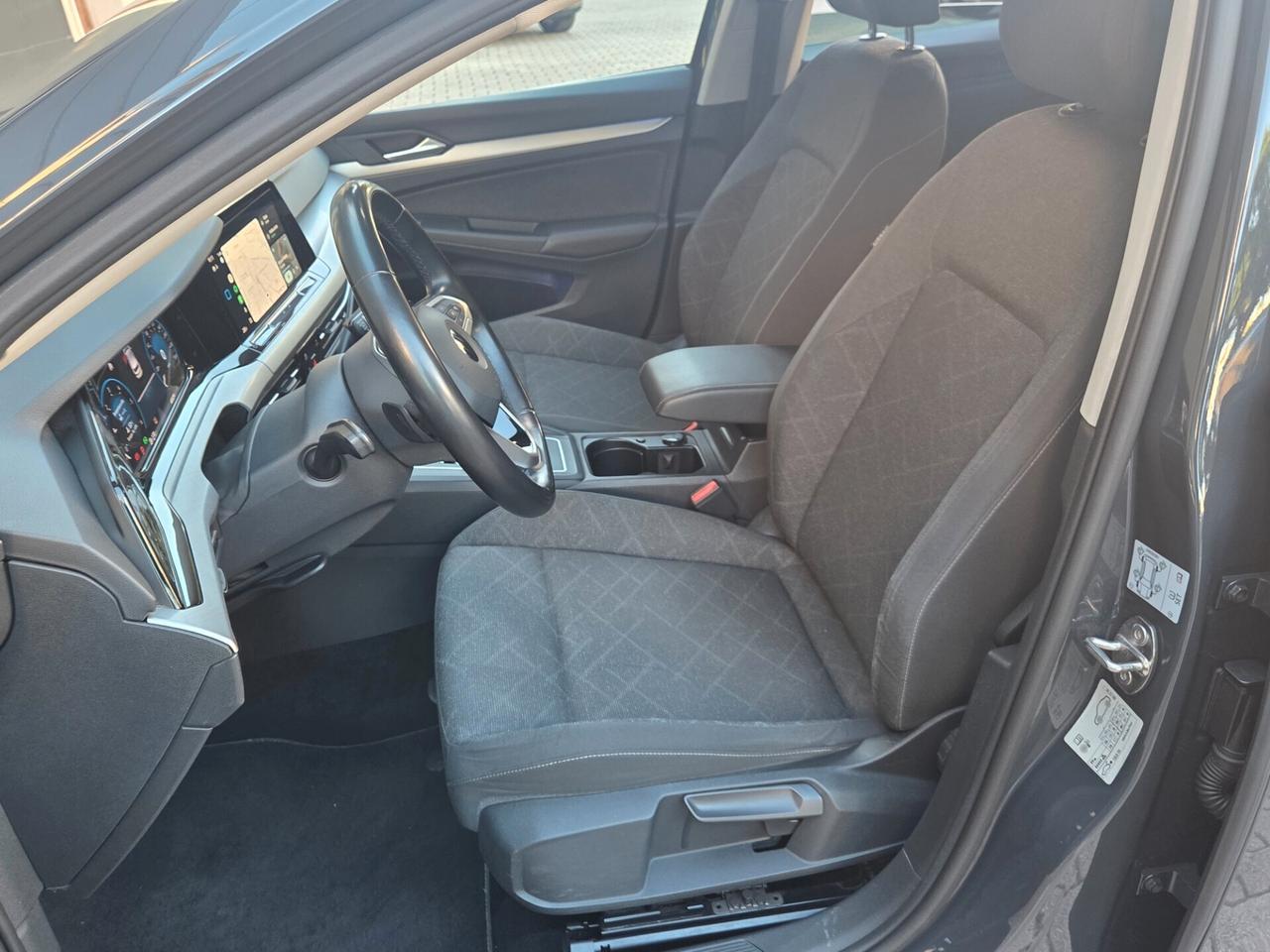 Volkswagen Golf 2.0 TDI DSG Life