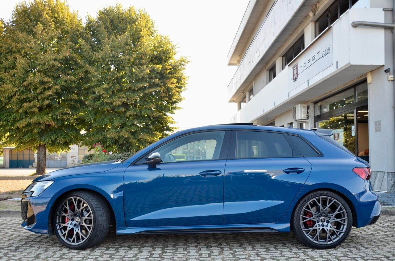 AUDI RS3 SPORTBACK 2.5 TFSI QUATTRO 400cv S-TRONIC, PARI AL NUOVO, UFF ITALIANA, UNICOPROPRIETARIO, GARANZIA AUDI 1/2030, TETTO, MATRIX, SCARICO, PERMUTE