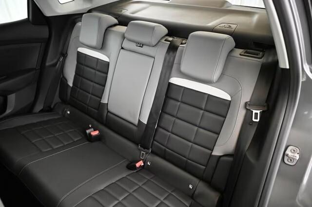 Citroen C4 X Hybrid 136 e-DCS6 Max