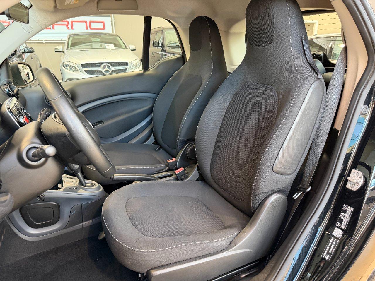 Smart fortwo coupe electric drive Passion
