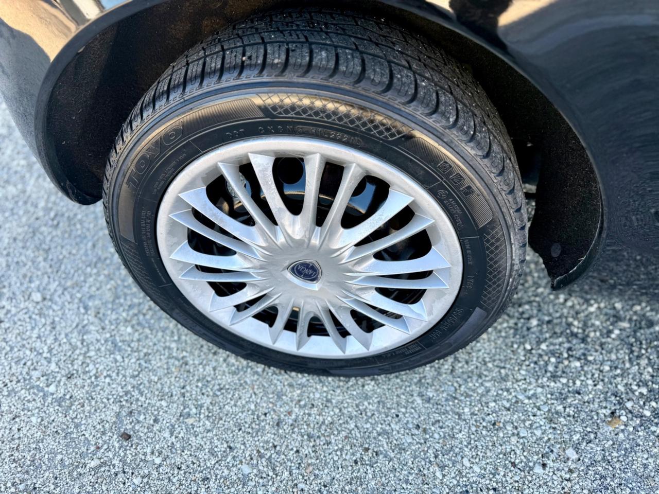 Ypsilon eco-chic benzina GPL neopatentati