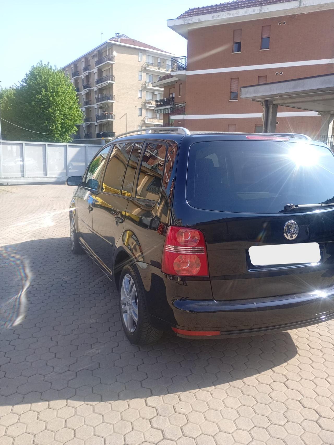 Volkswagen Touran 1.6 Trendline Bifuel G