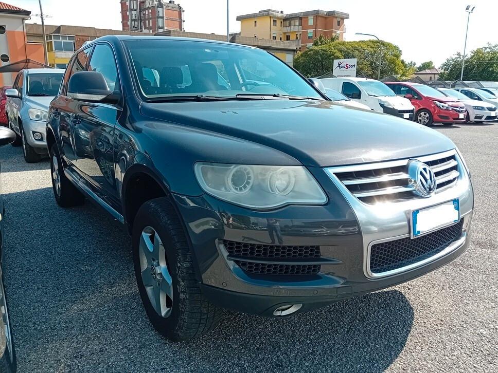 Volkswagen Touareg 2.5 R5 TDI DPF tiptronic