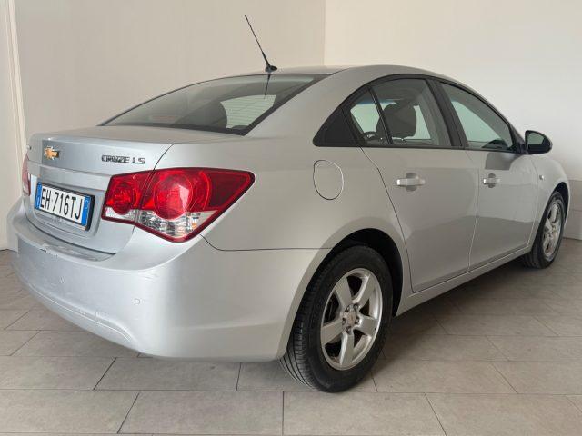CHEVROLET Cruze 1.6 4 porte LS