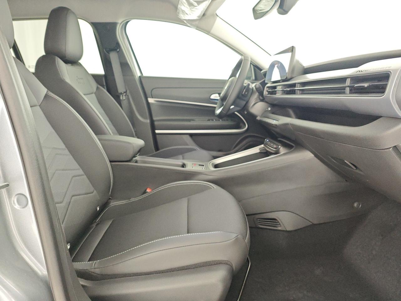 Jeep Avenger 1.2 Turbo 100 CV MHEV Summit km 0