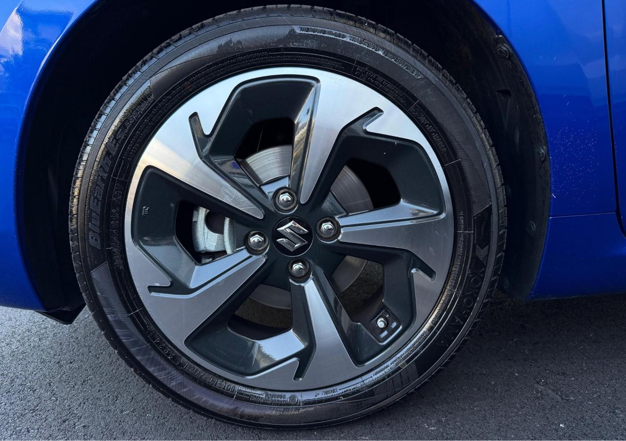 Suzuki Swift 1.2 Hybrid Top