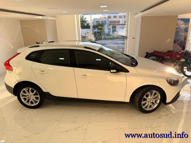 VOLVO V40 Cross Country D2 Geartronic