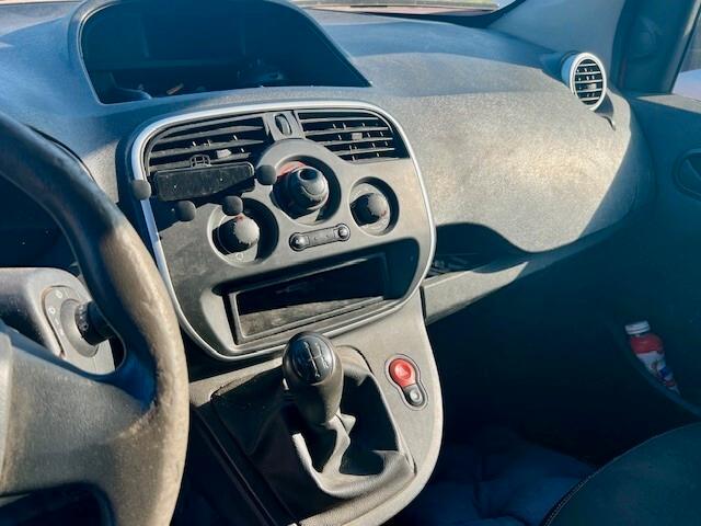 Renault Kangoo Van 1.5 dCi incidentato