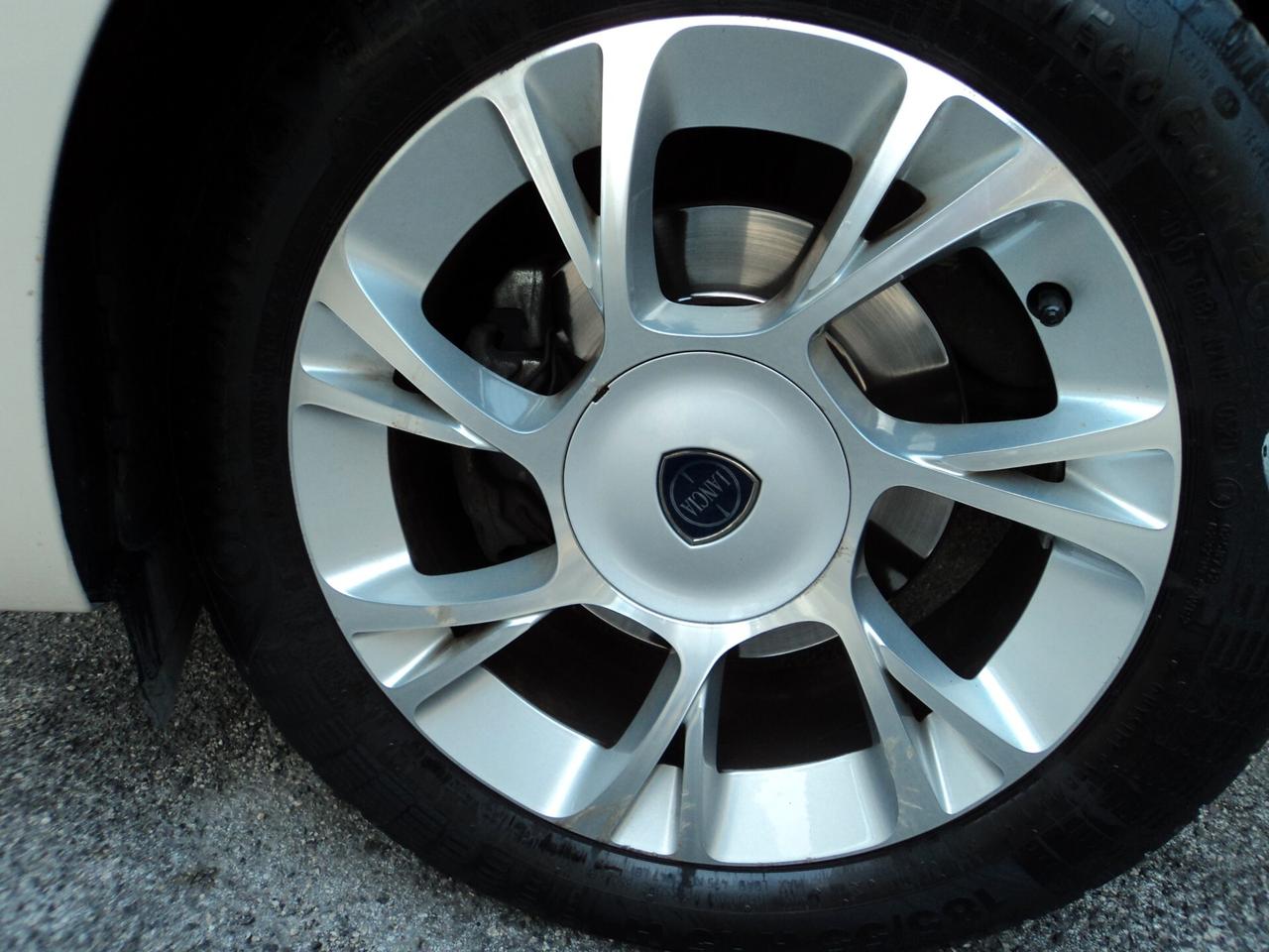 Lancia Ypsilon 1.3 MJT 16V 95 CV 5 porte S&S Gold