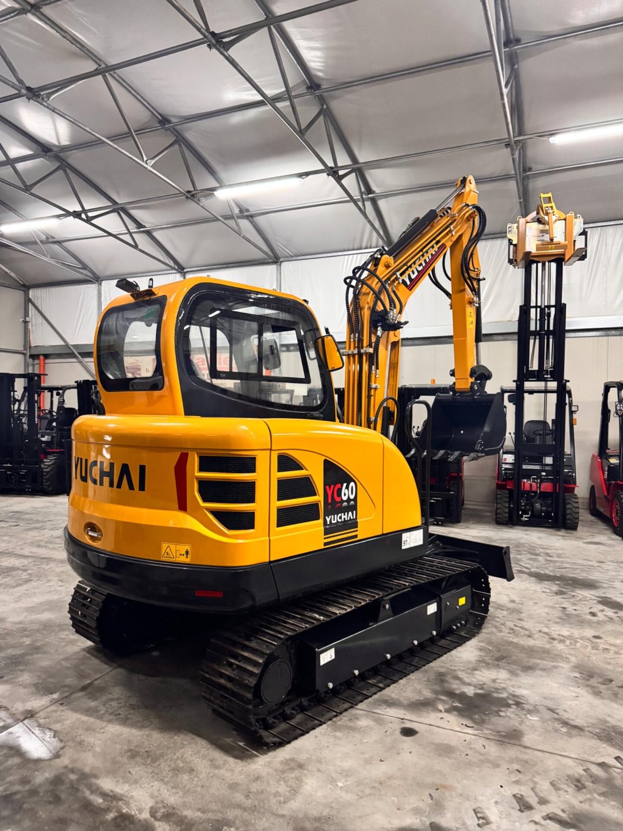 Miniescavatore Yuchai YC60 nuovo