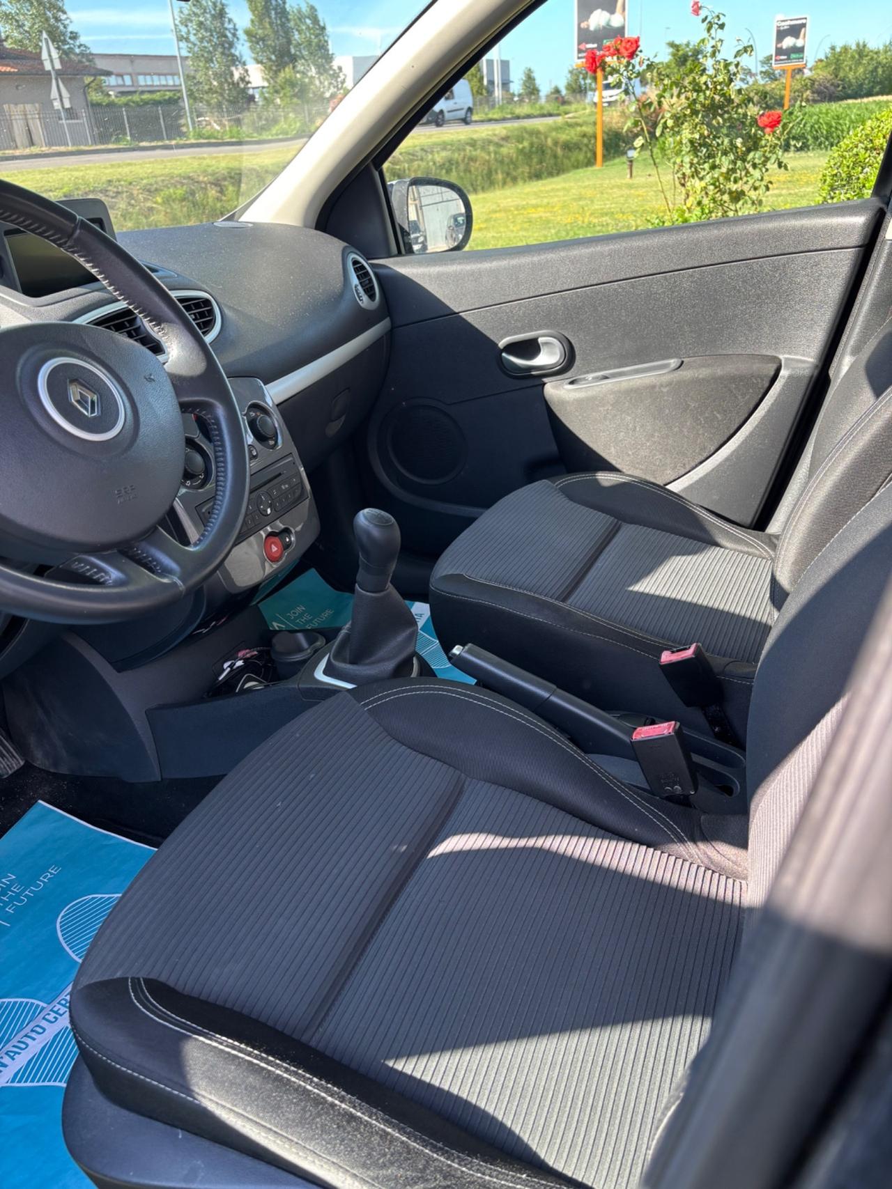 Renault Clio 1.2 16V 5 porte GPL Dynamique