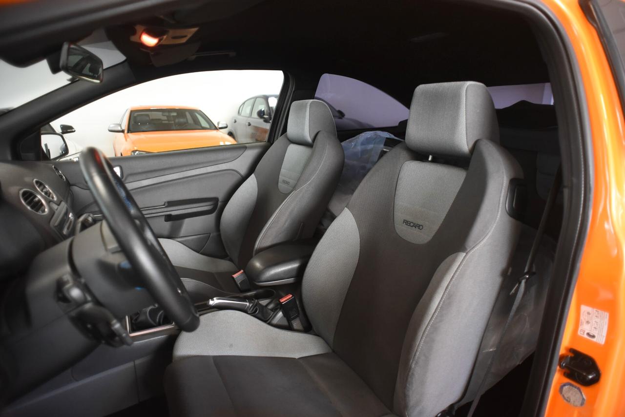 Ford Focus CC 2.5T (225CV) 20V Coupè ST