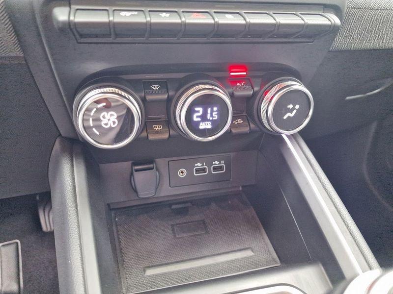 Renault Clio 1.0 TCe 67KW TECHNO - IVA ESPOSTA
