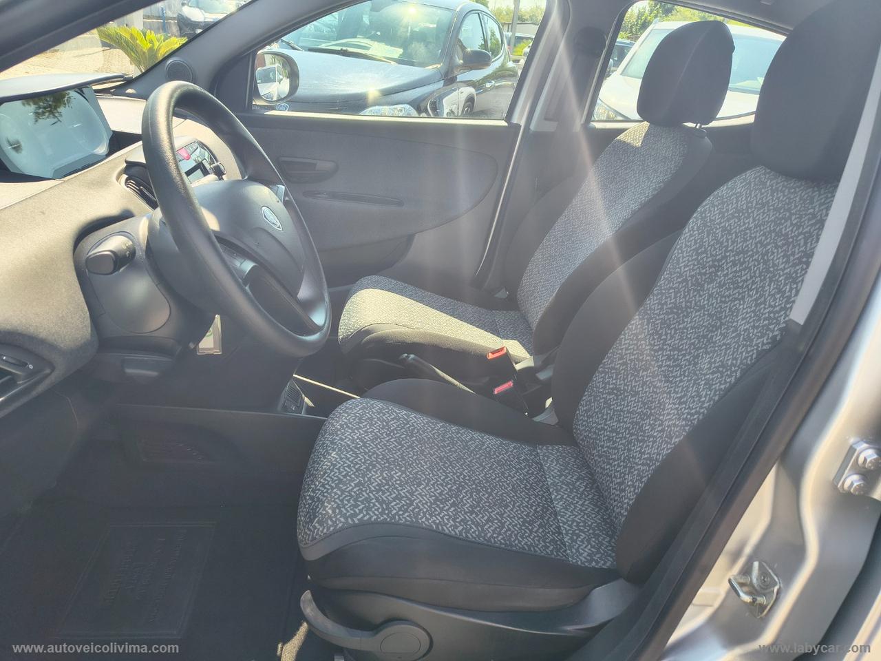 LANCIA Ypsilon 1.2 69 CV 5p. S&S Elefantino Blu