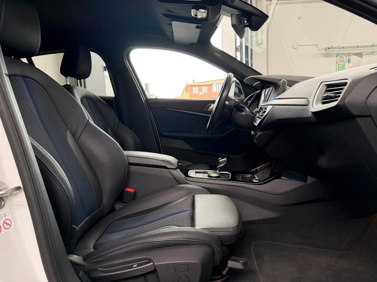 Bmw 118 118i 5p. Msport