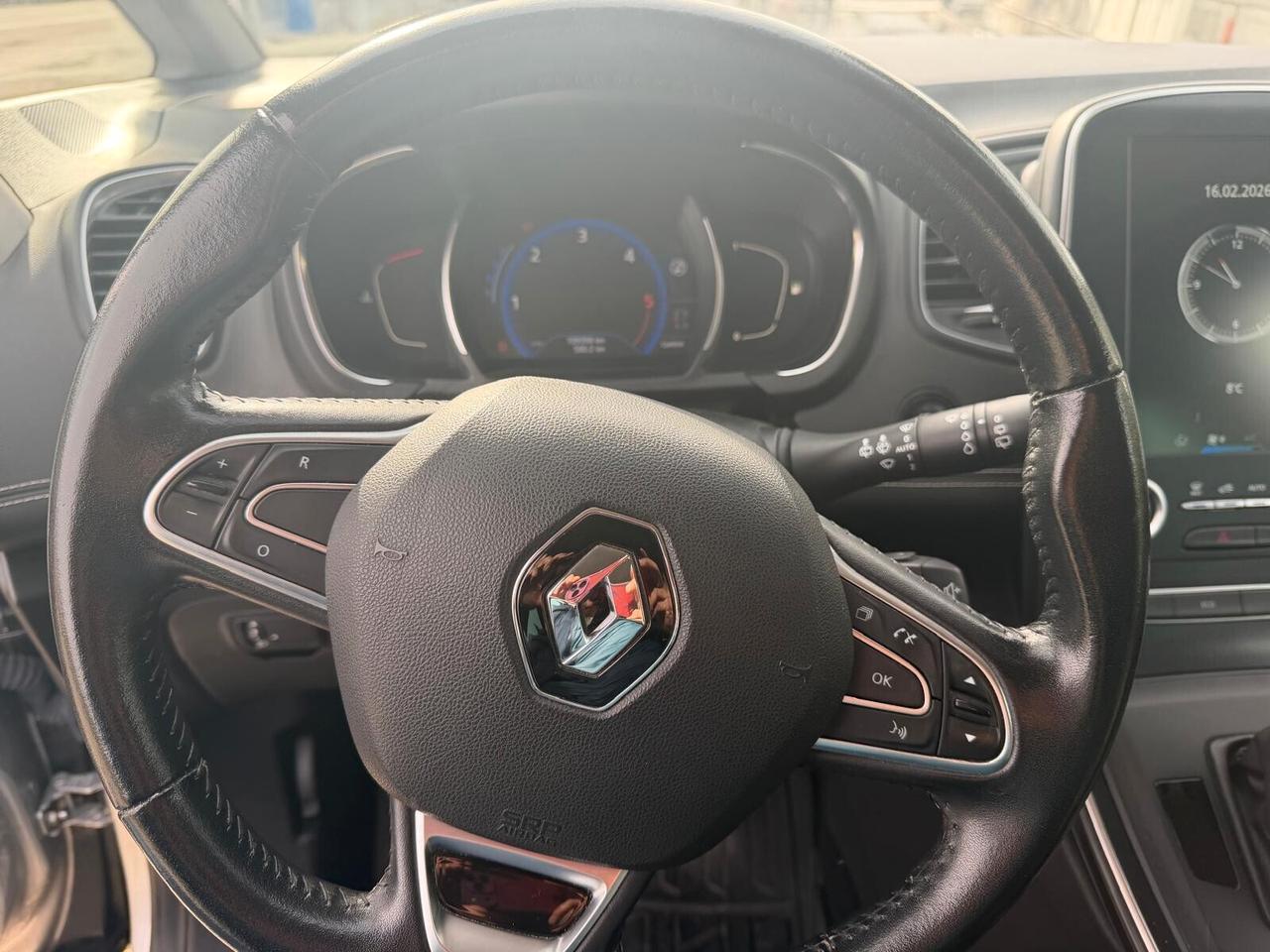 Renault Scenic DCI 8V 110CV EDC Energy Bose