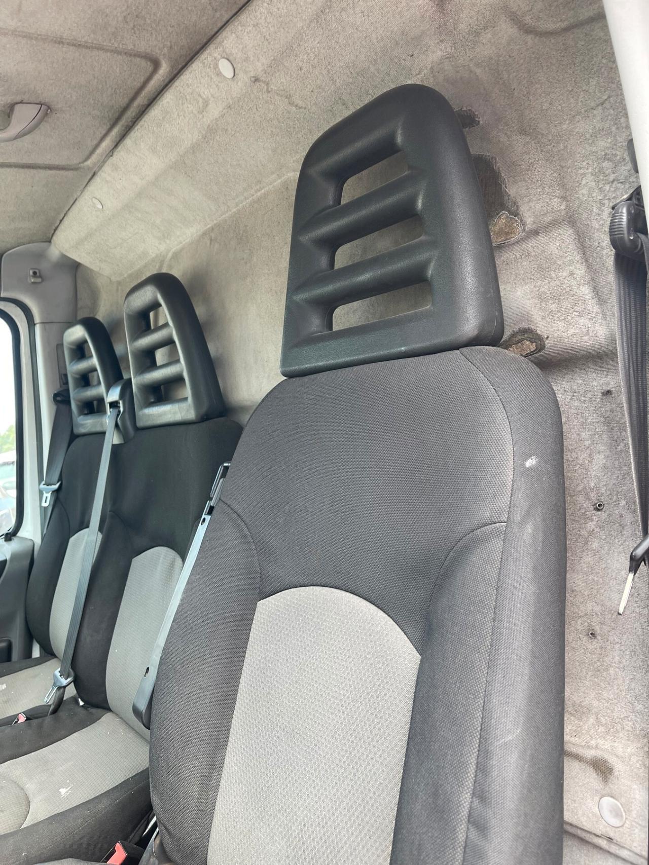 Iveco Daily 2.3 HPT PL-TA Furgone