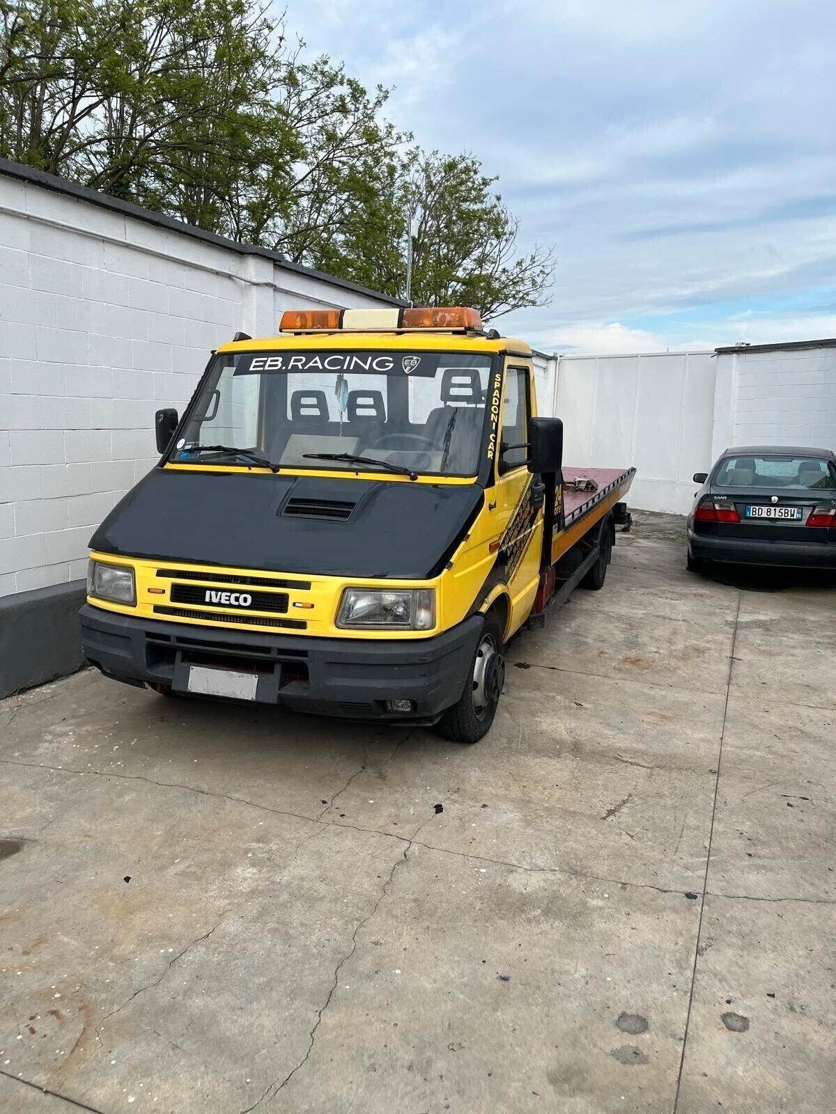 Iveco Daily 49-12 CARROATTREZZI