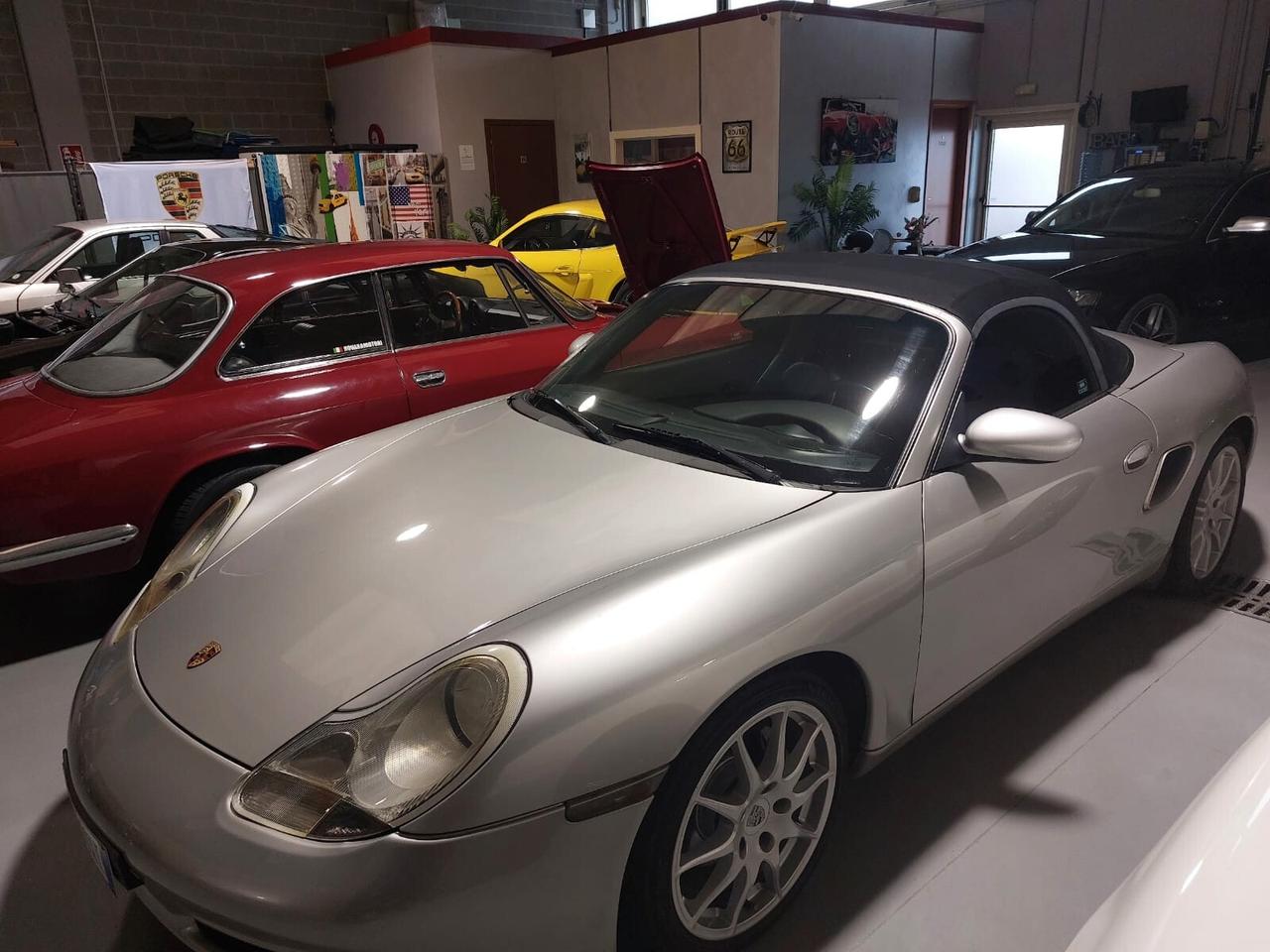 Porsche Boxster 2.7i 24V cat