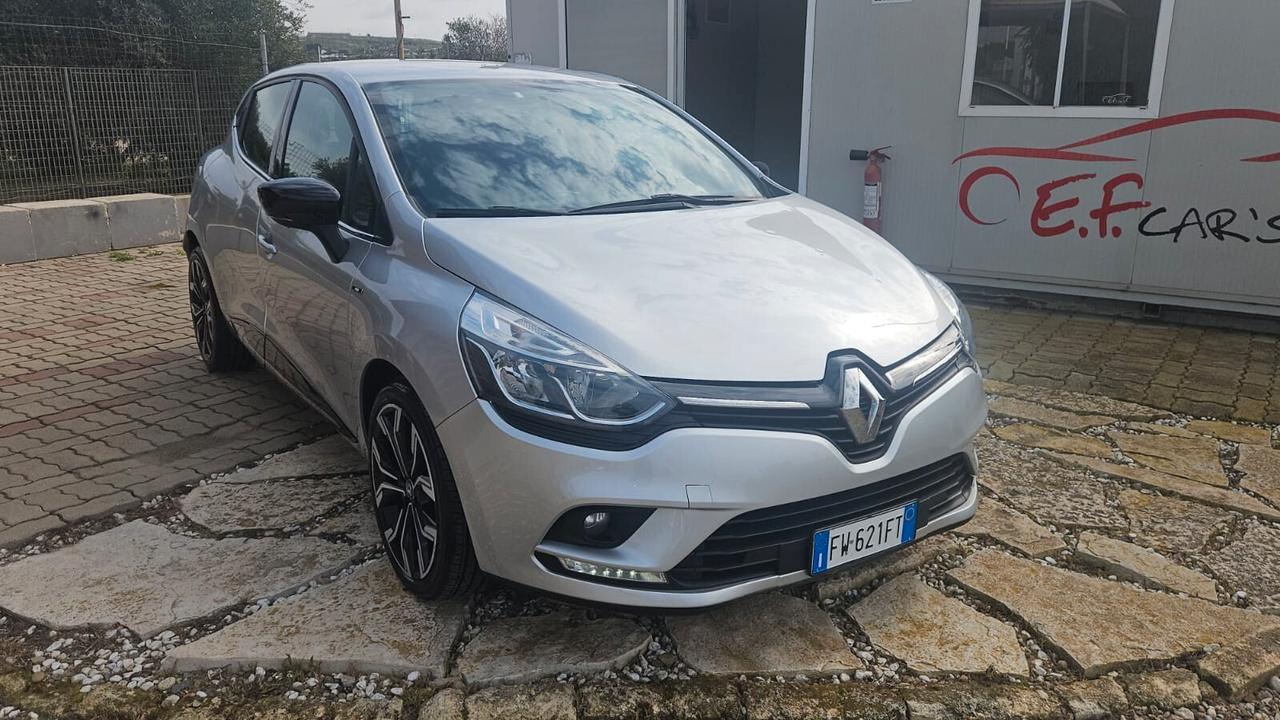 Renault Clio dCi 8V 75 CV 5 porte Moschino Life