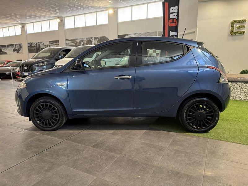 Lancia Ypsilon Ypsilon 1.0 FireFly 5 porte S&S Hybrid Silver