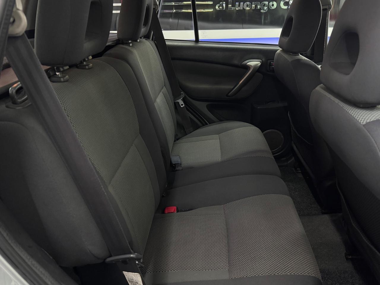 Toyota RAV4 2.0 Tdi D-4D Sol Full Opt