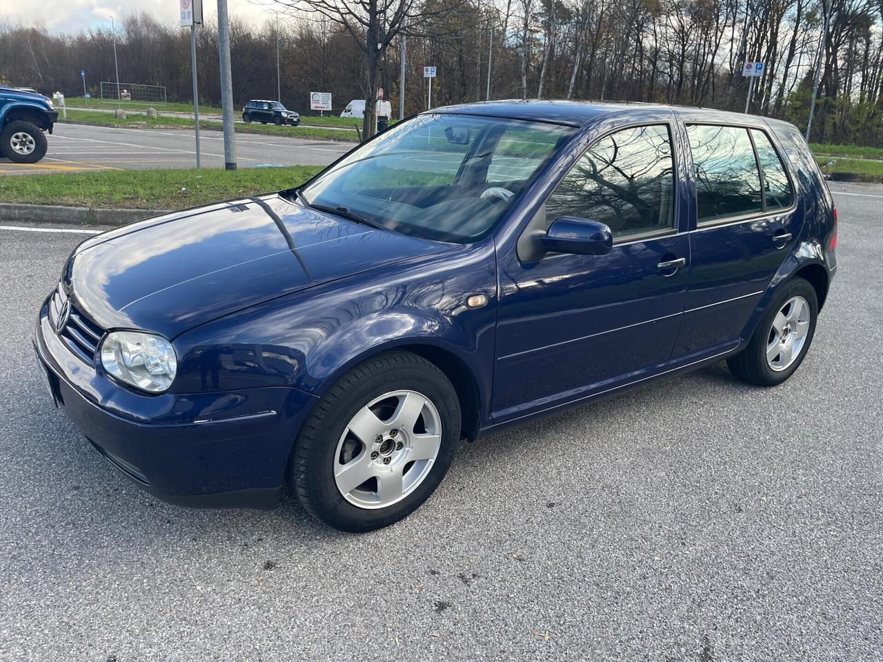 Volkswagen Golf 1.6 cat 5 porte Comfortline*Neopatentati*Cerchi*