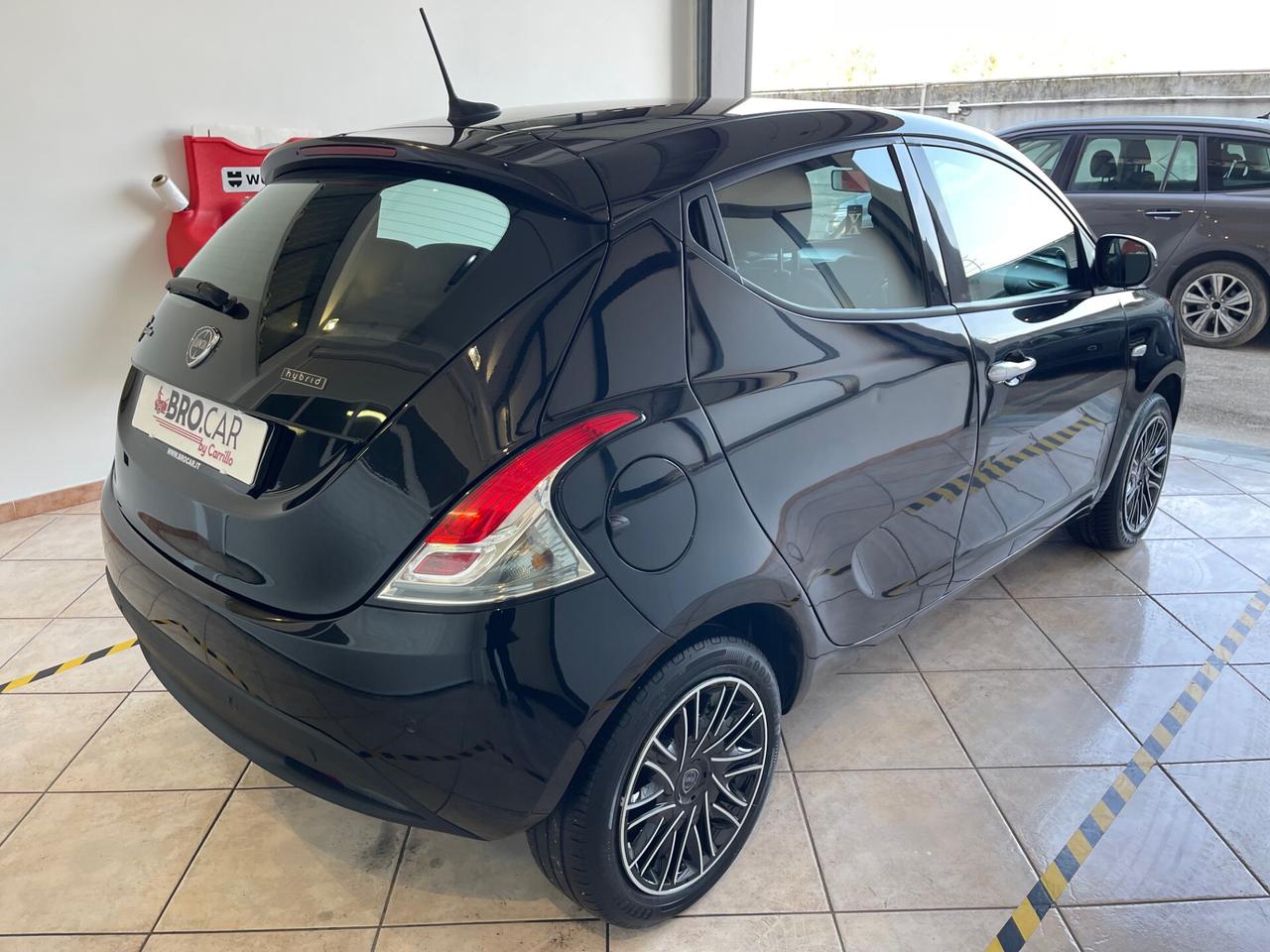 Lancia Ypsilon 1.0 70cv Hybrid Gold NO VINCOLO DI FINANZIAMENTO