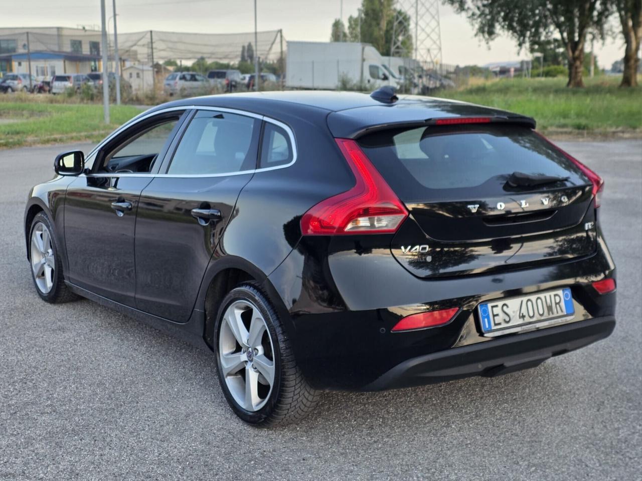 Volvo V40 1.6 diesel 2013 Neo Patentati