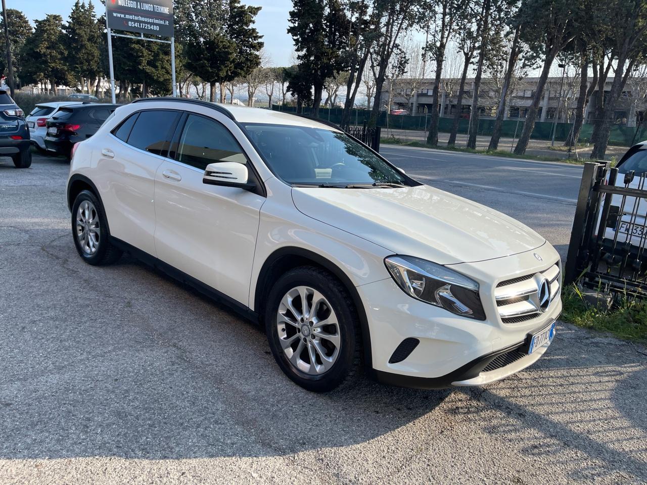 Mercedes-benz GLA 180 d Automatic Premium