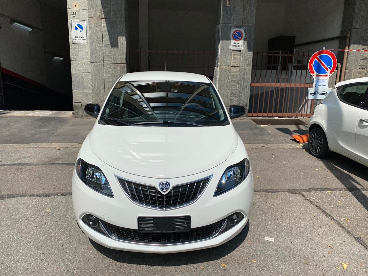 Lancia Ypsilon 1.0 FireFly 5 porte S&S Hybrid Oro PREZZO REALE